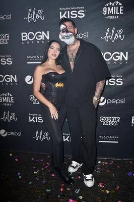 Leyla Lahouar und Mike Heiter bei der Halloween Party Bringer Of Good News im Arena Club. Berlin, 02.11.2024 *** Leyla L-stock-foto