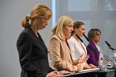 Arbeitsgruppe fuer die Pflegereform-stock-foto