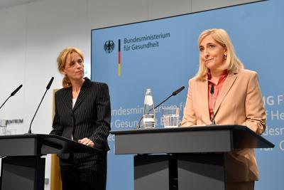Arbeitsgruppe zur Pflege gestartet-stock-foto