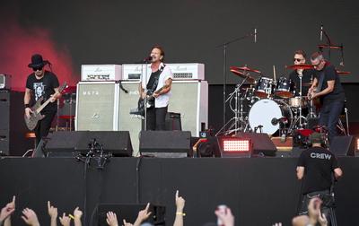 Entertainment Themen der Woche KW27 Pearl Jam perform at BST Hyde Park in Hyde Park, London. JULY 8th 2022 PUBLICATIONx-stock-photo