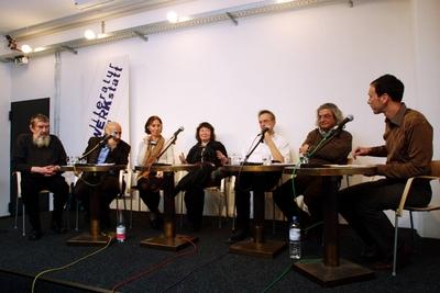Bildnummer: 54483329  Datum: 04.12.2007  Copyright: imago/gezettliteraturWERKstatt berlin Di 4.12. 20:00 Verstransfer: Beirut - Berlin Mit (L-R)  Franz Hodjak (Usingen), Abbas Beydoun, Brigitte Oleschinski, Sabbah Zwayn (Beirut), Michael Roes (Berlin), Bassam Hajjar und  Moderation: Andreas Pflitsch (Arabist, Berlin) kultur people literatur kbdig xo0x 2007 quer Schriftsteller literatur Autor Portrait Persoenlichkeit Author writing writer Culture Kulture Dichter PoetBildnummer 54483329 Date 04 12 2007 Copyright Imago  LiteraturWERKstatt Berlin Tue 4 12 20 00 Verstransfer Beirut Berlin with l r Franz  Usingen Abbas Beydoun Brigitte Oleschinski Sabbah  Beirut Michael Roes Berlin Bassam Hajjar and Moderation Andreas   Berlin Culture Celebrities Literature Kbdig xo0x 2007 horizontal Writer Literature Author Portrait Personality author Writing Writer Culture Kulture Poet Poet-stock-foto