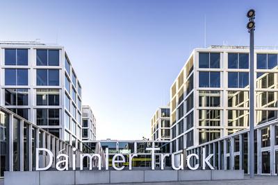 Daimler Trucks. Hauptsitz der Daimler Truck AG in Leinfelden-Echterdingen. Der sogenannte Daimler Truck Campus vereint k-stock-foto