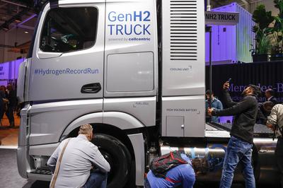 Brennstoffzellen Gen H2 Truck Brennstoffzellen LKW Gen H2 Truck von Daimler Truck auf der IAA Transportation Messe, Hann-stock-foto