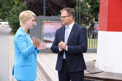 Kabinett Manuel Schwesig SPD und Carsten Schneider-stock-foto