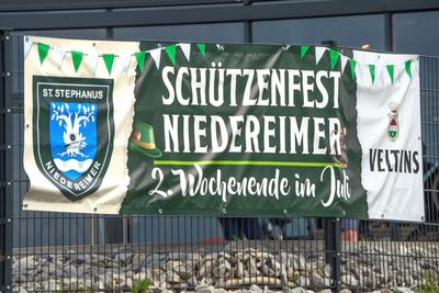Sch?tzenfest in Niedereimer am 2. Wochenende im Juli, Plakat, Heimat und Wohnort von Bundeskanzler Friedrich Merz, Niedereimer ist ein Ortsteil von Arnsberg, Juli 2025-stock-foto