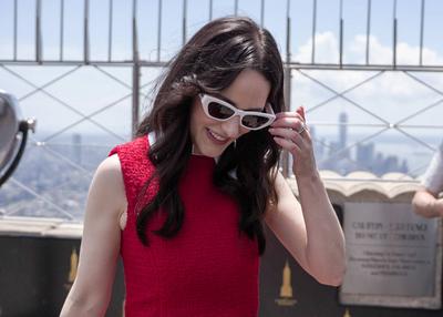 As estrelas do Superman iluminaram o Empire State Building com os melhores amigos da Animal Society-stock-foto