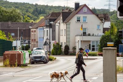 Fachwerkh?user in Niedereimer, Heimat und Wohnort von Bundeskanzler Friedrich Merz, Niedereimer ist ein Ortsteil von Arnsberg, Juli 2025-stock-foto