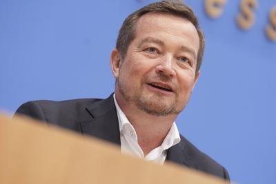 Bundespressekonferenz, Bericht des Polizeibeauftragten des Bundes beim Deutschen Bundestag-stock-foto