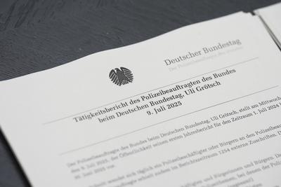 Bundespressekonferenz, Bericht des Polizeibeauftragten des Bundes beim Deutschen Bundestag-stock-foto