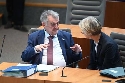 98. Sitzung des Landtags Nordrhein-Westfalen-stock-foto