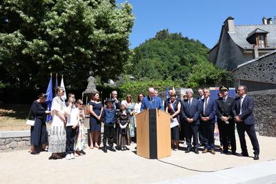 La famille princi?re de Monaco en visite dans le Carlad?s-stock-foto