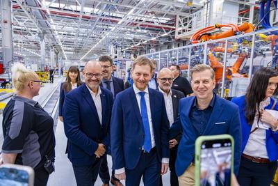 Hochlauf der Hightech-Batteriemontage f?r den neuen vollelektrischen CLAbei der Mercedes-Benz TochterACCUMOTIVE in Kamenz-stock-foto