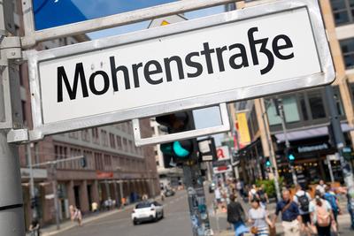 Mohrenstraße, Straßenschild im Bezirk Mitte, geplante Umbenennung, Berlin, Juli 2023 Deutschland, Berlin, Juli 2023, Moh-stock-foto