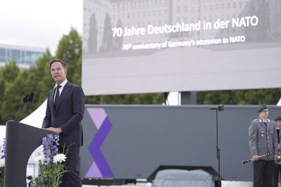 Festakt '70 Jahre Deutschland in der NATO'-stock-foto