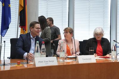 Bundestag, Gesundheitsausschuss, 4. Sitzung (Sondersitzung) des Ausschuss Gesundheit zur Maskenbeschaffung in der Corona-Pandemie-stock-foto