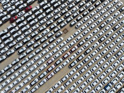 2025 H1 Chinese Vehicles Sales Increase-stock-foto