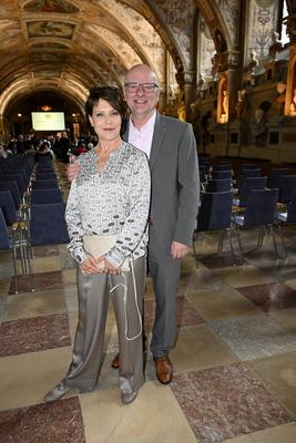 Janina Hartwig mit Freund Alexander Putz / Bayerischer Verdienstorden im Antiquarium der Residenz in M?nchen am 9. Juli-stock-foto