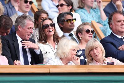 Wimbledon Feature, Queen Camilla und Deborah Jevans (AELTC Chair) in der Royal BoxTennis - Wimbledon 2025 - London - Grand Slam ITF / ATP / WTA -  AELTC  - Great Britain - 2025-stock-foto