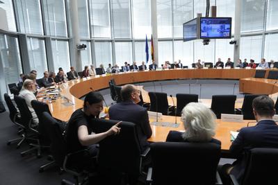 Bundestag, Gesundheitsausschuss, 4. Sitzung (Sondersitzung) des Ausschuss Gesundheit zur Maskenbeschaffung in der Corona-Pandemie-stock-foto