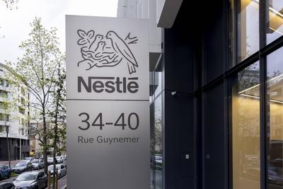 Issy Les Moulineaux, France March 31, 2023 - Headquarters of Nestle France. The Swiss multinational Nestle has announced-stock-foto