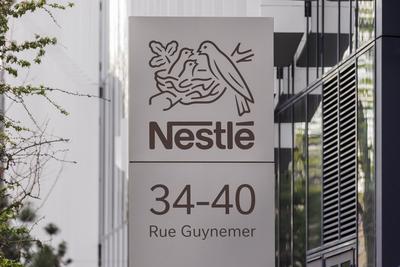 Issy Les Moulineaux, France March 31, 2023 - Headquarters of Nestle France. The Swiss multinational Nestle has announced-stock-foto