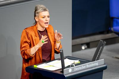 Rednerfotos Katalin Gennburg-stock-foto