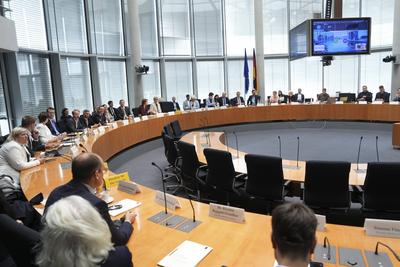 Bundestag, Gesundheitsausschuss, 4. Sitzung (Sondersitzung) des Ausschuss Gesundheit zur Maskenbeschaffung in der Corona-Pandemie-stock-foto