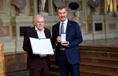 Hermann Gerland, Markus S?der / Bayerischer Verdienstorden im Antiquarium der Residenz in M?nchen am 9. Juli 2025 *** He-stock-foto