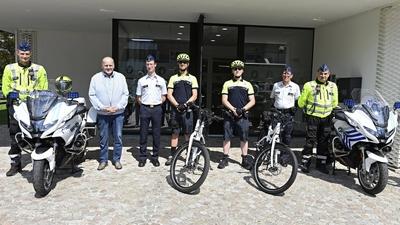 Presentation Of The Bicycle Team Of The Ninove Police-stock-foto