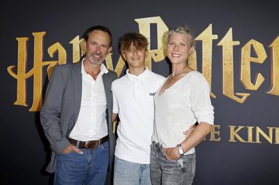 Nicolas K?nig mit Sohn Mats und Ehefrau Nina-stock-foto