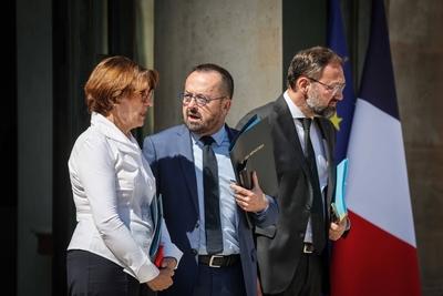 Sortie du Conseil des ministres au palais de l Elysee-stock-foto