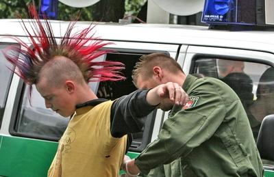 Hannover Chaostage Hannover Nordstadt Punker Polizei Autonome Punkertreffen Chaostage August-stock-foto