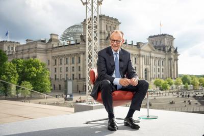 ARD-Hauptstadtstudio, Sommerinterview, Bundeskanzler Friedrich Merz-stock-foto