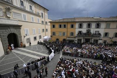 ITALY - POPE LEO XIV  LEADS THE ANGELUS PRAYER AT THE SUMMER RESIDENCE  IN CASTEL GANDOLFO - 2025/7/13-stock-foto