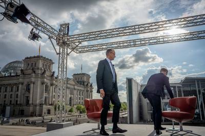 ARD-Hauptstadtstudio, Sommerinterview, Bundeskanzler Friedrich Merz-stock-foto