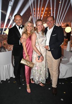 Jennifer Kn?ble mit Mann Felix Moese und Wolfram Kons mit Frau Alexa / Jubil?umsgala 50 Jahre Europa Park / Europa-Park-stock-foto