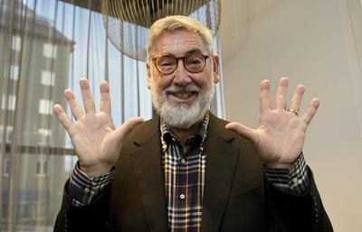 US film director John Landis (Animal House, Blues Brothers) in Helsinki, Finland, on December 2, 2021. 71 years old Lan-stock-foto