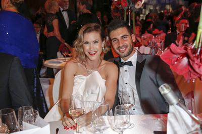 Wolke Hegenbarth mit Freund Oliver Vaid / beim Leipziger Opernball in der Oper Leipzig am 04. November 2017 in Leipzig /-stock-foto