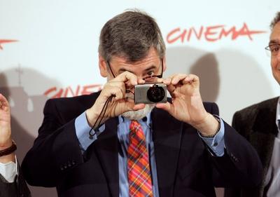 Bildnummer: 54582988  Datum: 29.10.2010  Copyright: imago/Anan SesaJOHN LANDIS  - Filmpremiere von - Burke & Hare - w?hrend des Filmfestivals Festival Internazionale del Film di Roma in Rom  PUBLICATIONxNOTxINxITA People Entertainment Kultur Filmfestival Film Festival Pressetermin Photocall kbdig xdp 2010 quer o0 FotografierenBildnummer 54582988 Date 29 10 2010 Copyright Imago Anan Sesa John Landis Film premiere from Burke & Hare during the Film Festival Festival Internazionale Del Film Tue Roma in Rome PublicationxNotxInxITA Celebrities Entertainment Culture Film Festival Film Festival Press call photo call Kbdig XDP 2010 horizontal o0 Photography-stock-photo