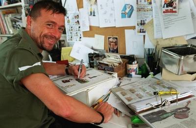 Ralf K?nig (Cartoonist) in seinem K?lner Atelier 09/02 pp Mann geboren 1960 in Soest homosexuell schwul Comic-Zeichner-stock-foto