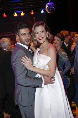 Wolke Hegenbarth mit Freund Oliver Vaid / beim Leipziger Opernball in der Oper Leipzig am 04. November 2017 in Leipzig /-stock-foto