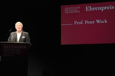 Deutscher Musical Theater Preis 2015 Prof. Peter Weck, Ehrenpreistraeger, Autor Deutscher Musical Theaterpreis Verleihu-stock-foto