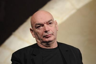 Bildnummer: 52786004  Datum: 17.11.2008  Copyright: imago/IP3pressArchitekt Jean Nouvel anl?sslich des Forum dAvignon in Avignon - PUBLICATIONxNOTxINxFRA, Personen , pessimistisch , Skepsis; 2008, Avignon, d, Architektur; , quer, Kbdig, Portr?t, Randbild, PeopleBildnummer 52786004 Date 17 11 2008 Copyright Imago IP3press Architect Jean Nouvel during the Forum Davignon in Avignon PUBLICATIONxNOTxINxFRA People pessimistic Scepticism 2008 Avignon D Architecture horizontal Kbdig Portrait Edge image Celebrities-stock-foto