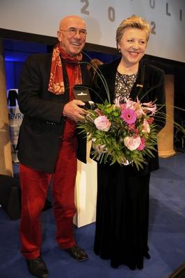 M?nchen 16.12.12 HVB Metropolis Deutscher Regiepreis-Verleihung - Otto Retzer Marie Luise Marjan Laudatorin-stock-foto