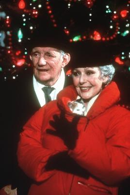 FROHE WEIHNACHTEN MRS KINGSLEY Amanda Kingsley LORETTA YOUNG ist eine geistreiche wenn auch ein-stock-foto