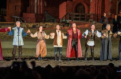 14.07.2025: St?rtebecker Festspiele - VII. Spielzyklus Teil I - Freibeuter der Meere - v.l. Norbert Braun spielt den Vat-stock-foto
