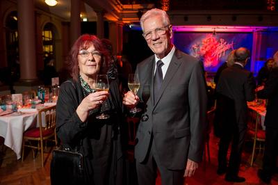 Roter Teppich Buchmesse 09.10.2018 Frankfurt x1x Roter Teppich zum 30.Geburtstag des Tigerpalast. Im Bild (l.r): Eva Dem-stock-foto