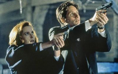 The X-Files: The Complete Series (1993-) - filmstill The X-Files: The Complete Series (1993-) Gillian Anderson as Dana S-stock-foto