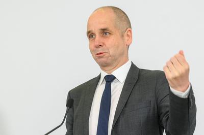 20250717 PK des IHS - Mittelfristige Konjunkturprognose 2025 bis 2029-stock-foto