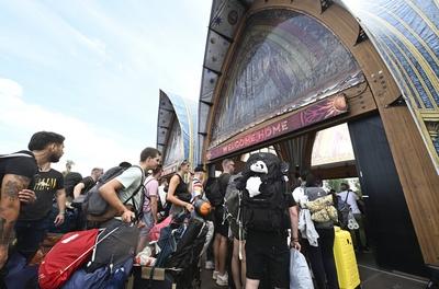 Mainstage Tomorrowland Burned Down-stock-foto